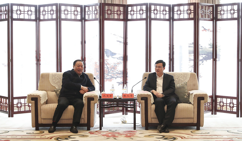 集團董事局主席沈文榮來淮鋼調(diào)研指導(dǎo)