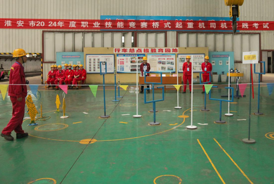 技能展風(fēng)采 比拼正當(dāng)時(shí) 淮鋼第二十一屆職工崗位技能競(jìng)賽火熱開(kāi)賽